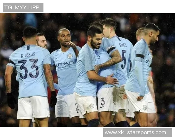 足球场上的球星尴尬瞬间 揭开那些令人捧腹的丑照背后秘密 足球场上的球星尴尬瞬间 揭开那些令人捧腹的丑照背后秘密